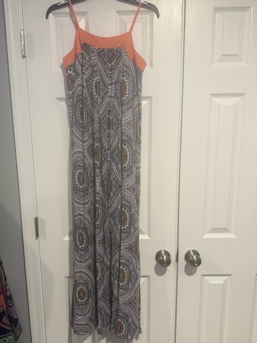 Xhilaration Orange and Navy Paisley Hooded Top